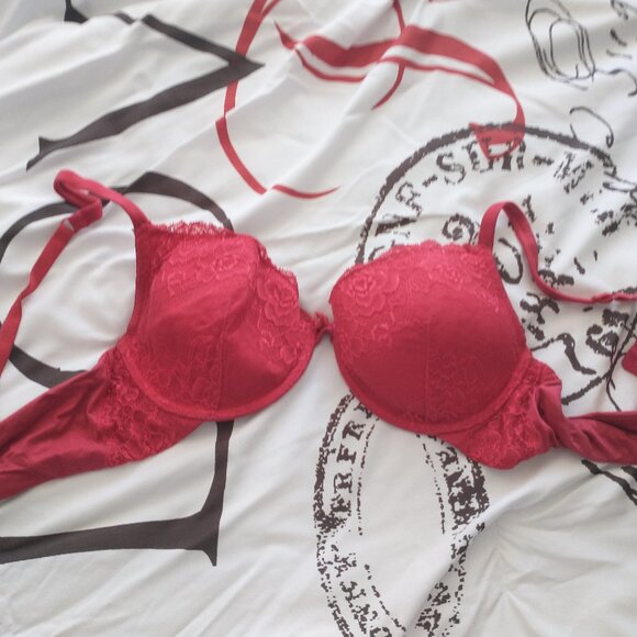 Bra - Picture 3 of 4